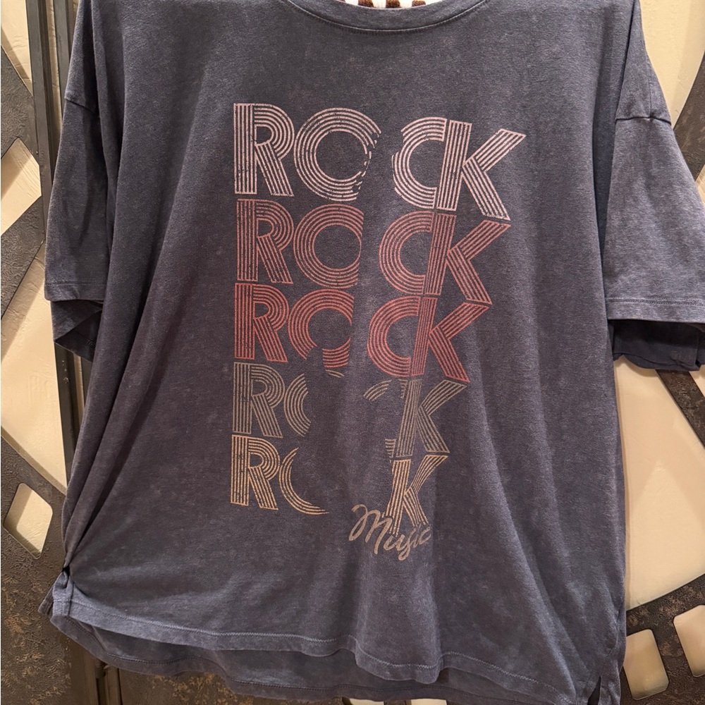 Graphic Rock T-Shirt in Slate Grey and Red
